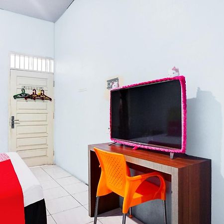 Oyo 93071 Home Stay Kembar Syariah Binjai Εξωτερικό φωτογραφία